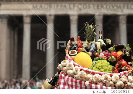 Vegetables and fruits Vegetables and fruits 16516918