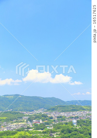 岡山県　倉敷市沿岸の街並み 16517625