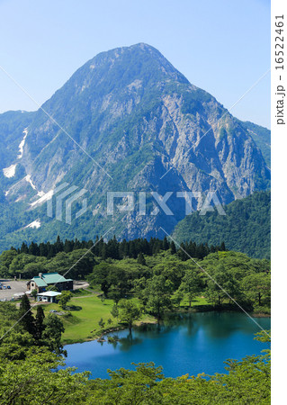 明星山と高浪の池（新潟県糸魚川市） 16522461