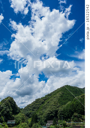 山間部 夏空 16522542