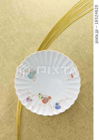 水引と絵皿 16524620