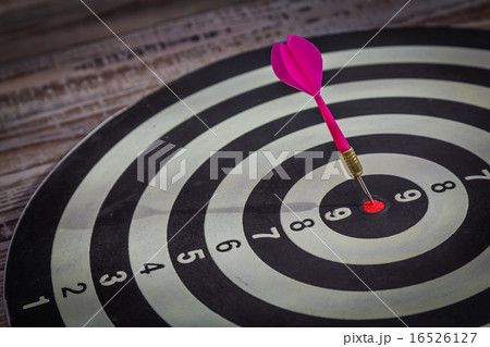 Dartboard on wood wall (Darts Hit Target) 16526127