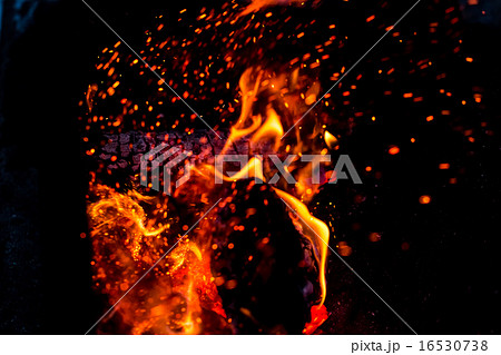 Burning fire flame. Defocused background 16530738