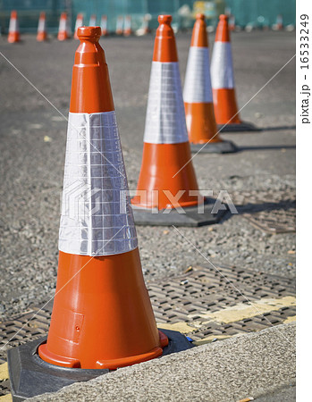 Traffic cones in line Traffic cones in line 16533249