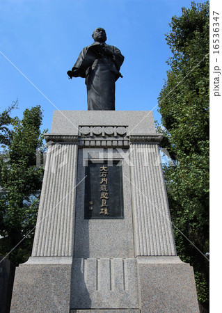 泉岳寺　大石内蔵助像 16536347