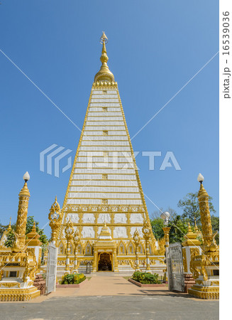 Mahabodhi-style chedi in Thailand 16539036