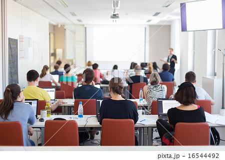 Informatics workshop at university. 16544492