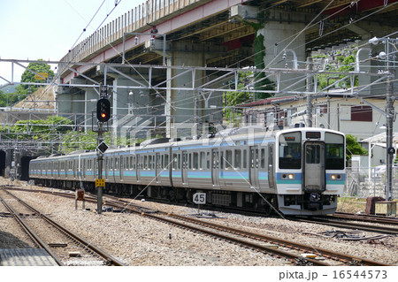 中央本線 211系 相模湖駅の写真素材