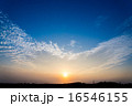 翼を広げた雲 16546155
