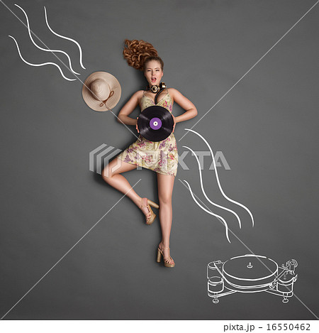 Sounds of gramophone. 16550462
