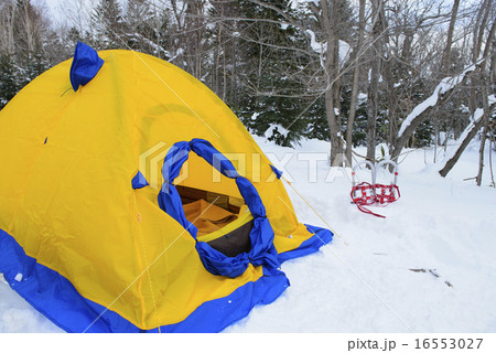雪山の山岳テント 16553027