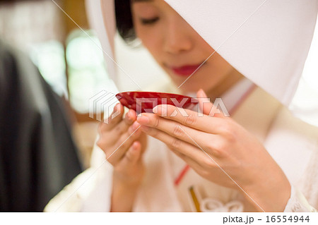 Bride's kimono by pure white dress 16554944