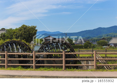 田舎の風景 朝倉市 菱野の三連水車 田舎の風景 朝倉市 菱野の三連水車 16555932