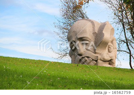 彫刻(ラトビア・スィグルダ) 彫刻(ラトビア・スィグルダ) 16562759