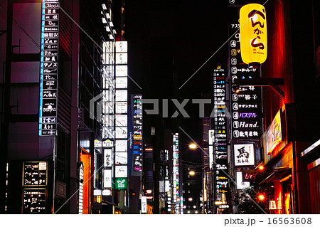 Night Tokyo Ginza club street - Stock Photo [16563608] - PIXTA