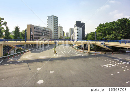 東京都渋谷区、明治通りの天現寺橋 東京都渋谷区、明治通りの天現寺橋 16563703