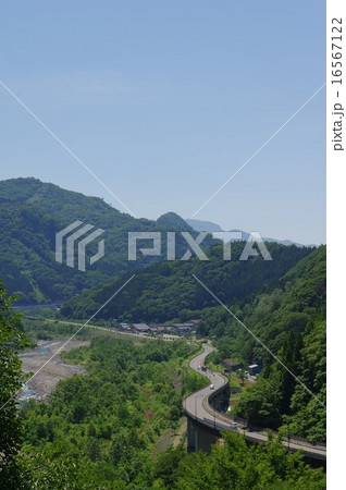 信州　北小谷　国道１４８号　道の駅「おたり」　遠望 16567122