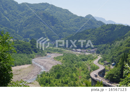 信州　北小谷　国道１４８号　道の駅「おたり」　遠望 16567123