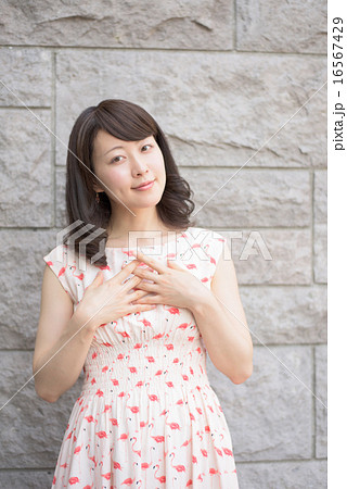 女性 ポートレート 女性 ポートレート 16567429