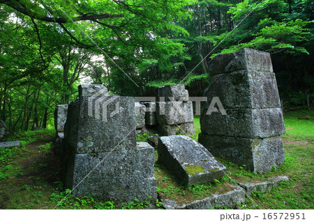 世界遺産　釜石　橋野高炉跡　二番高炉 16572951