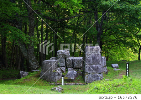 世界遺産　釜石市　橋野高炉跡　二番高炉 16573576