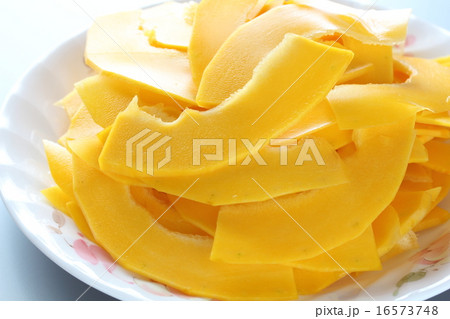 コリンキーの薄切り コリンキーの薄切り 16573748