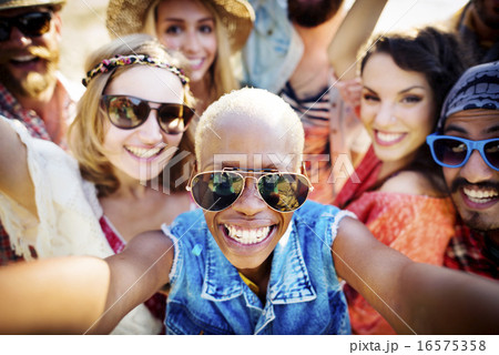 Diverse People Beach Summer Friends Fun Selfie Concept Diverse People Beach Summer Friends Fun Selfie Concept 16575358