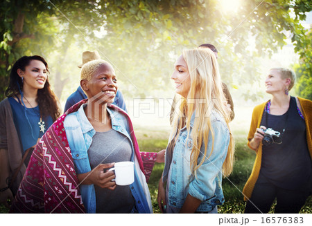 Friends Friendship Leisure Vacation Togetherness Fun Concept 16576383