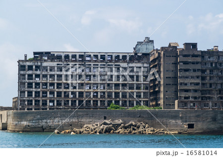 長崎 軍艦島 端島 端島小中学校跡の写真素材