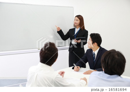 プレゼン 16581694