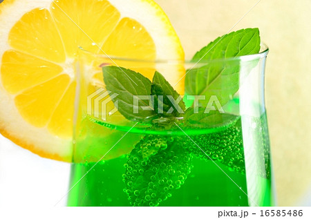 メロンジュース 16585486