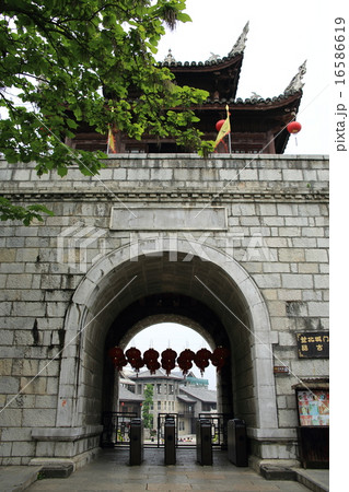 貴州省　貴陽市　青岩古鎮　北城門 16586619