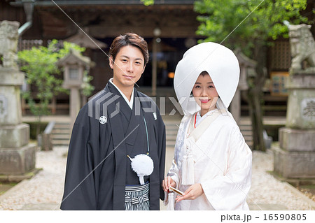 Bride's kimono by pure white dress 16590805