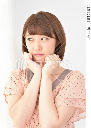 若い女性 16591034
