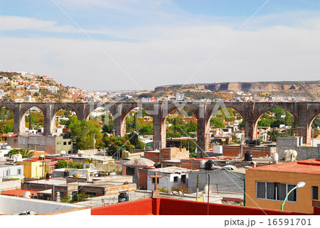メキシコ ケレタロ 展望台から見た水道橋 メキシコ ケレタロ 展望台から見た水道橋 16591701