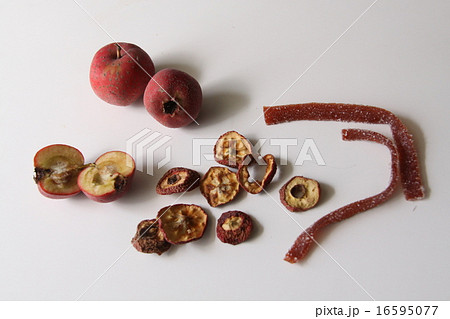 サンザシの実(生・ドライ・菓子)2 サンザシの実(生・ドライ・菓子)2 16595077