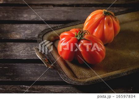 Big red tomatoes RAF Big red tomatoes RAF 16597834