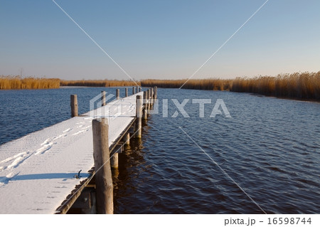 Wooden Pier 16598744