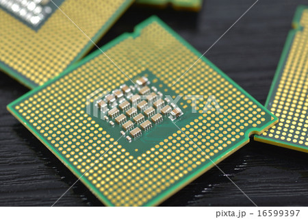 マイクロプロセッサー 16599397
