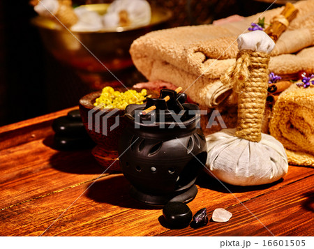 Ayurvedic spa massage still life 16601505