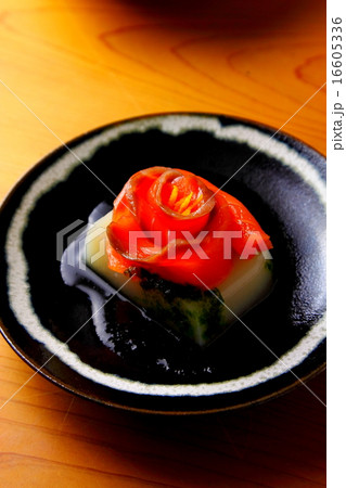 サーモンの前菜 サーモンの前菜 16605336