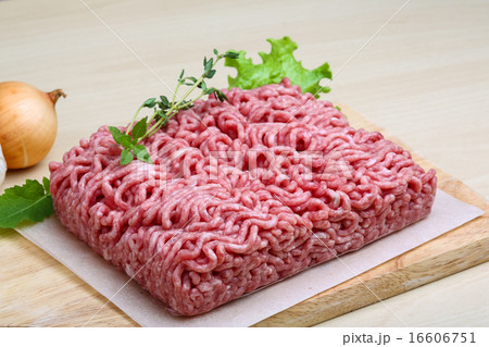Minced meat 16606751
