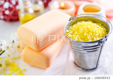 sea salt and soap 16608043