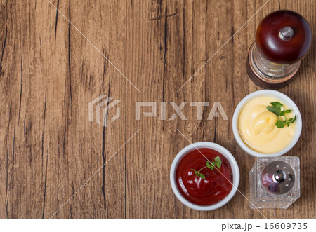 pepper and salt, ketchup and mayonnaise 16609735