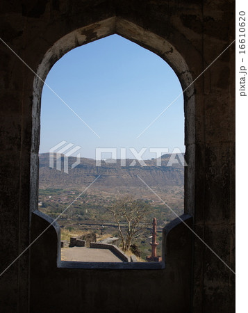 ダウラターバード要塞からのデカン高原の眺め（インド） 16610620