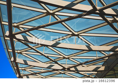 abstract metal in englan london railing    16612396