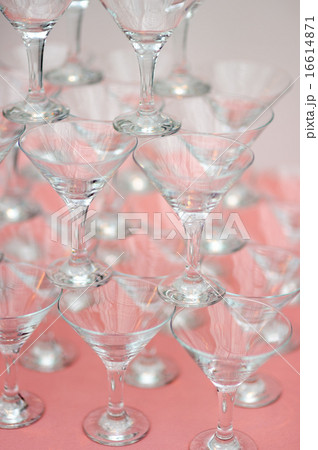 Cocktail glasses 16614871