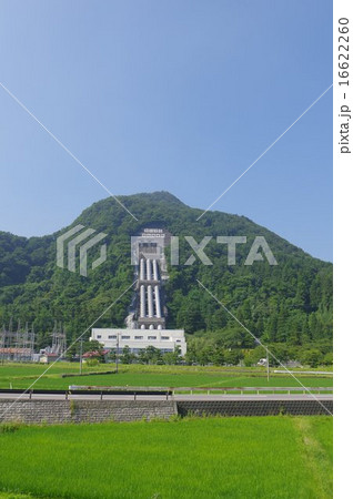新潟県　糸魚川市　東京発電　姫七発電所の光景（縦） 16622260