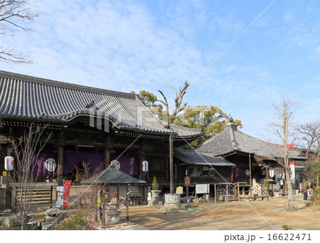 四国霊場第86番札所「志度寺」本堂と大師堂 16622471