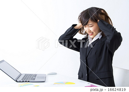 女性 オフィス OL 悩む 女性 オフィス OL 悩む 16624819